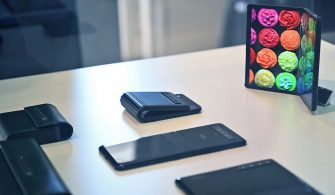 TCL Prototip Olan Katlanabilir Akıllı Telefon Tasarımlarını Gösterdi!