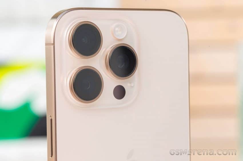 iPhone 17 Pro’nun Tasarımı Konusunda Farklı Görüşler, Şimdi de Titanyum Çerçevelerin Korunacağı Söyleniyor!