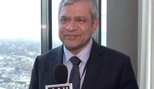 Hindistan Bilgi Teknolojileri Bakanı'ndan İddialı Sözler Hintli Telefon Markaları Geliyor!